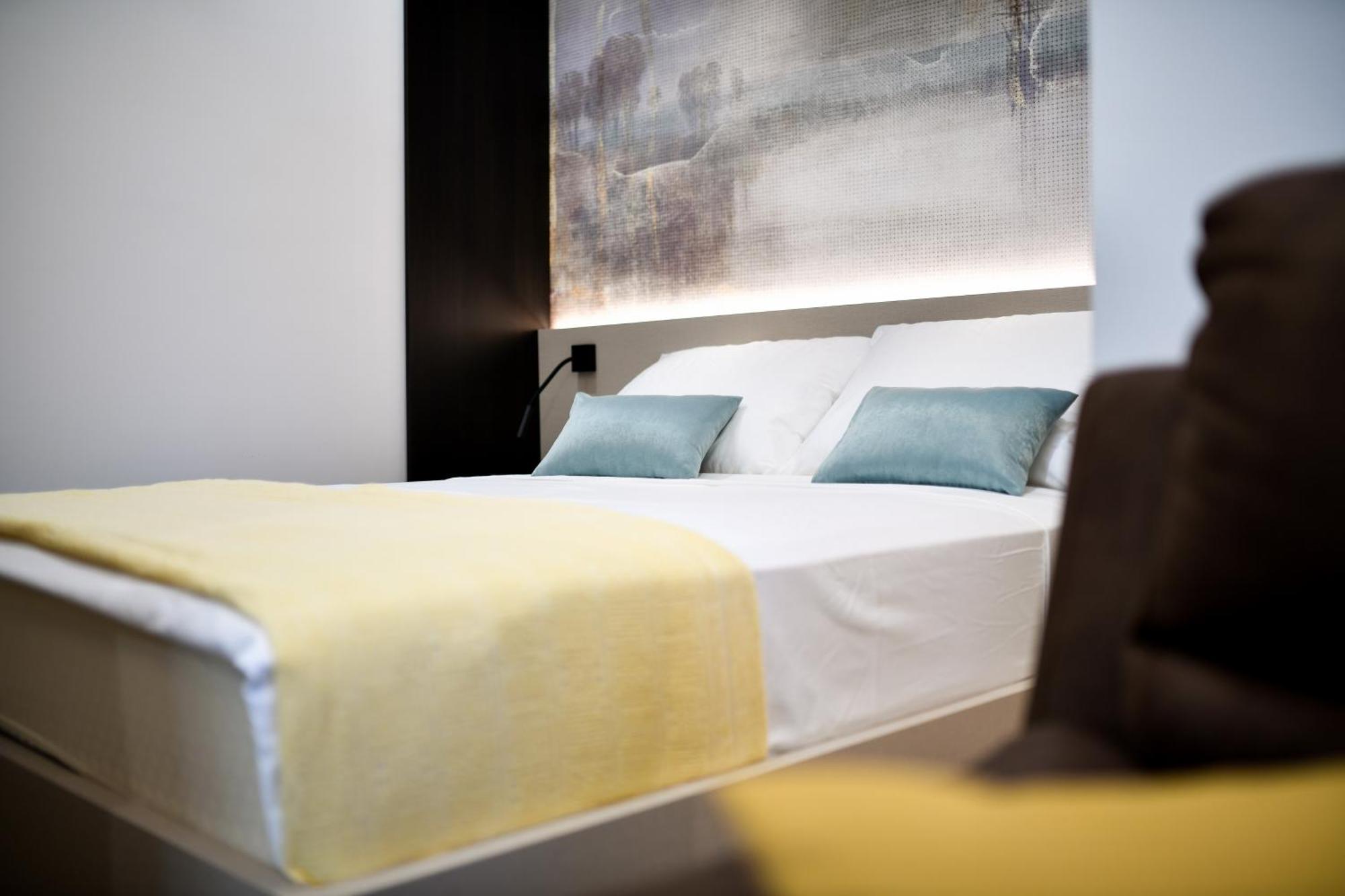 توراني Crowonder Apartments & Rooms Oaza With Heated Swimming Pool And Sauna المظهر الخارجي الصورة