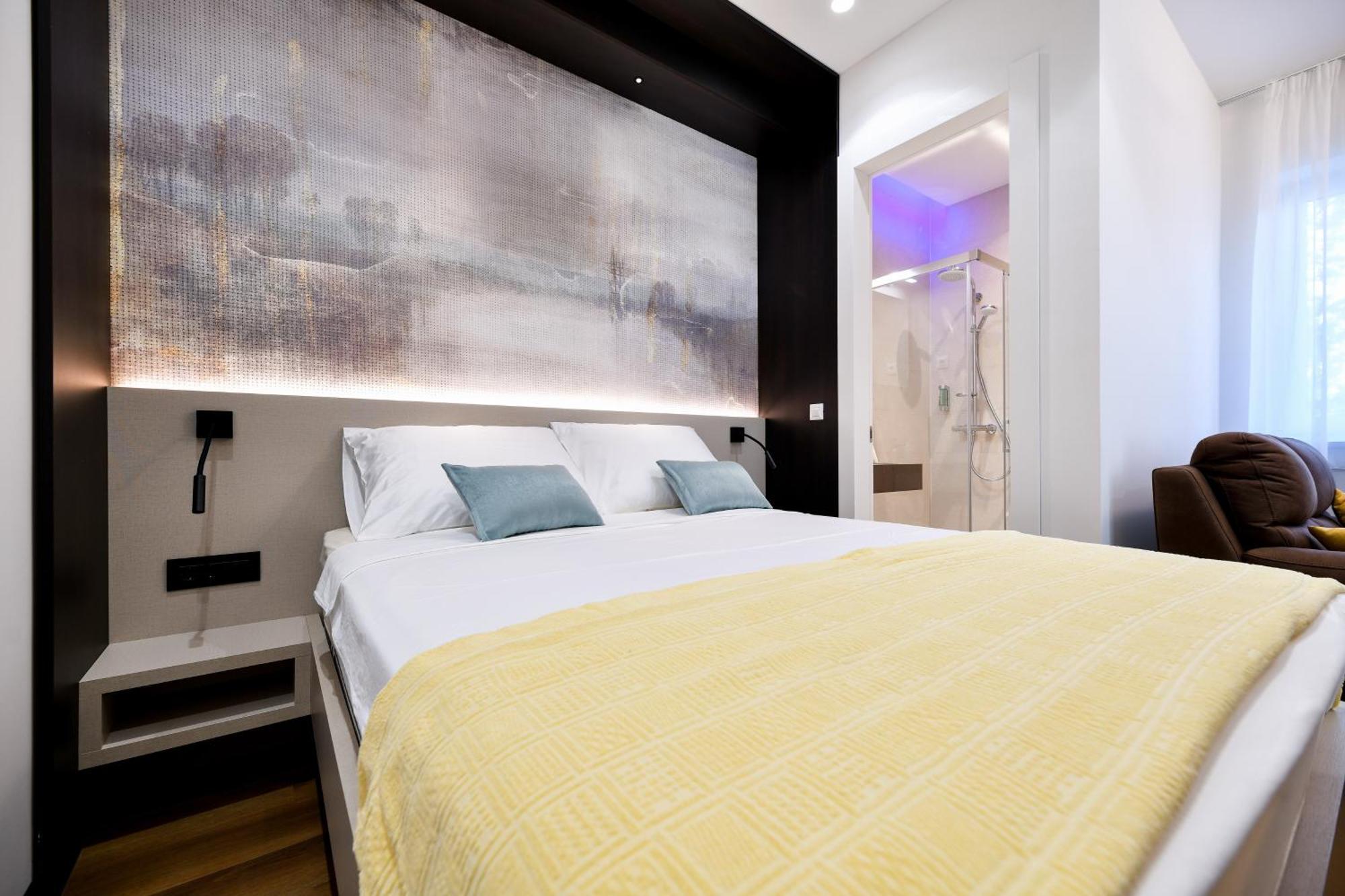 توراني Crowonder Apartments & Rooms Oaza With Heated Swimming Pool And Sauna المظهر الخارجي الصورة